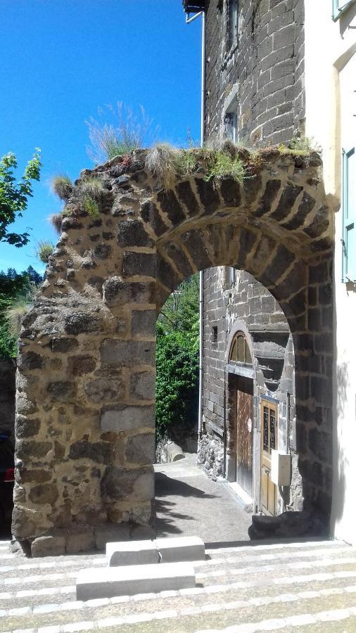 Le Petit St Clair Apartment Le Puy-en-Velay ภายนอก รูปภาพ